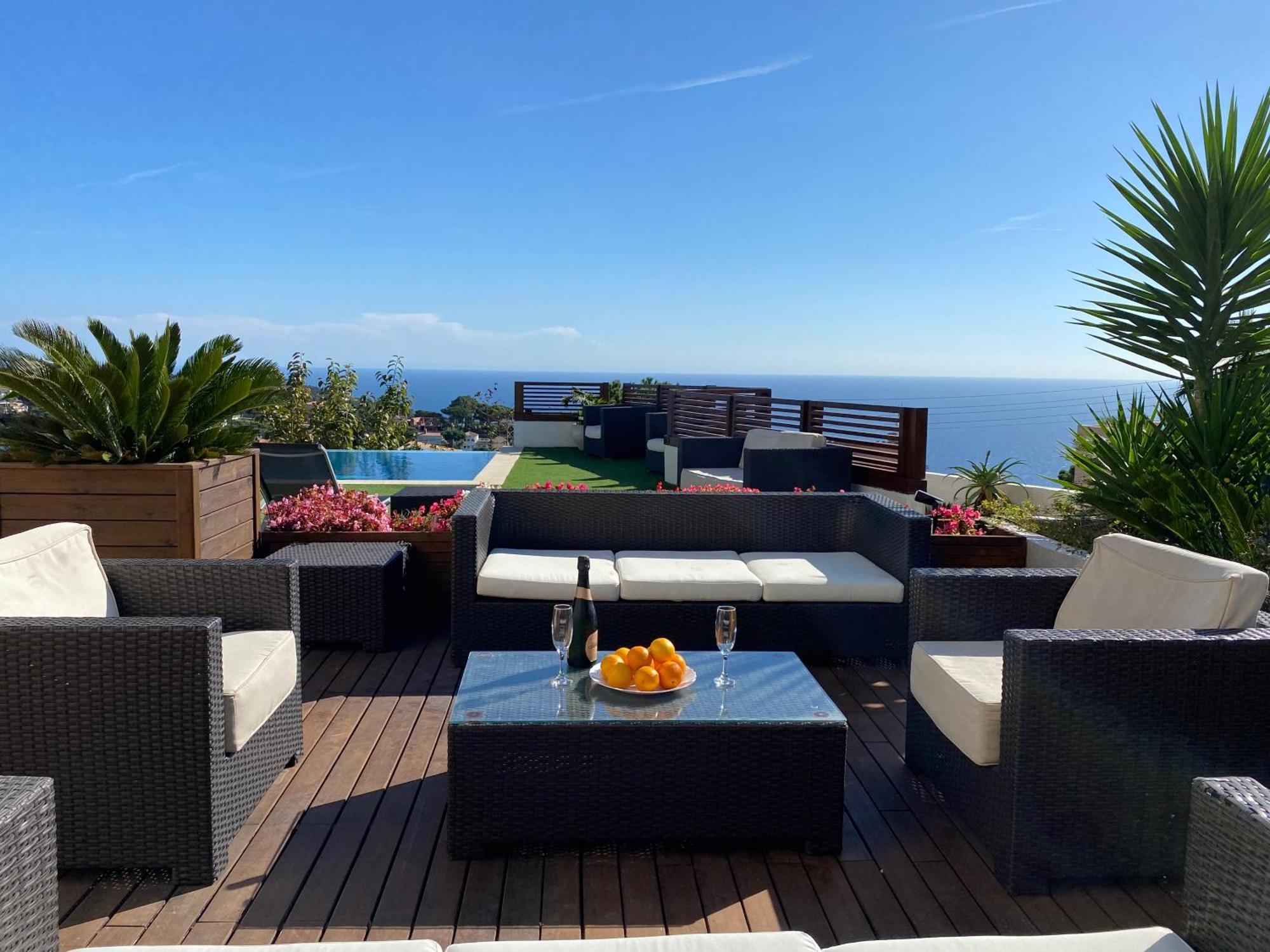 Villa Irene - Luxury Coastal Retreat Villa Lloret de Mar