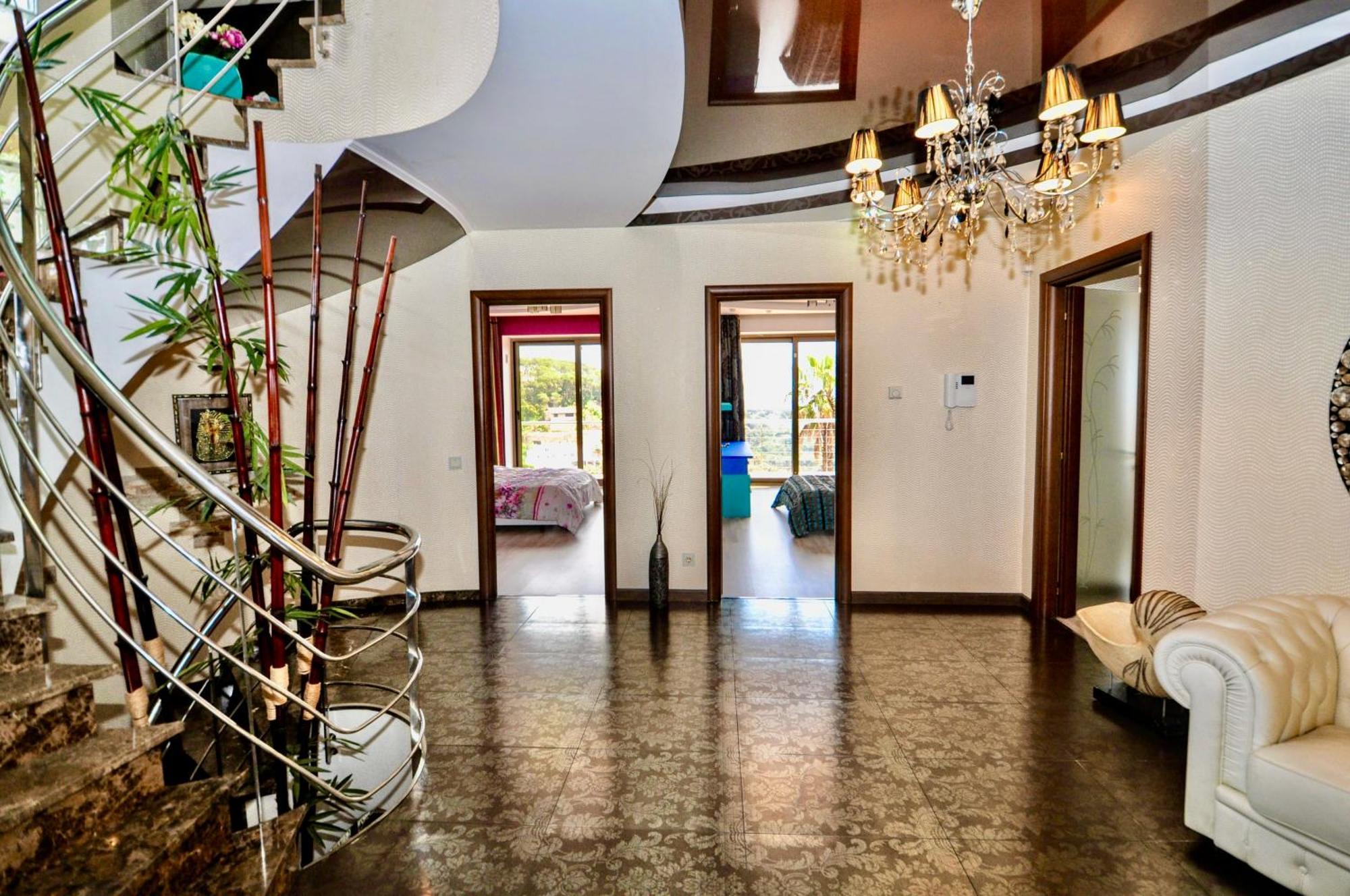 Villa V&v Lloret- Luxury