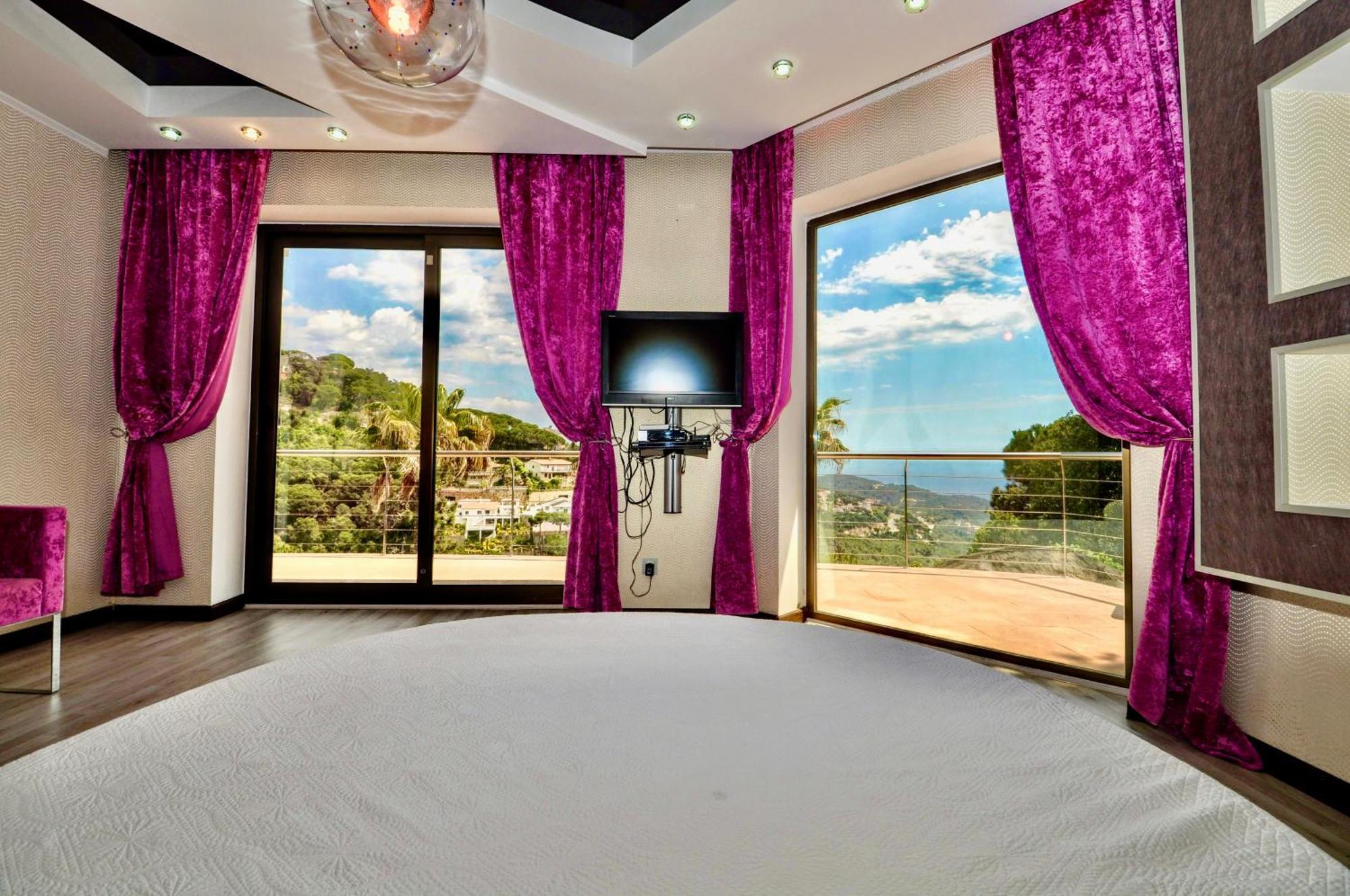 V&v Lloret- Luxury Lloret de Mar