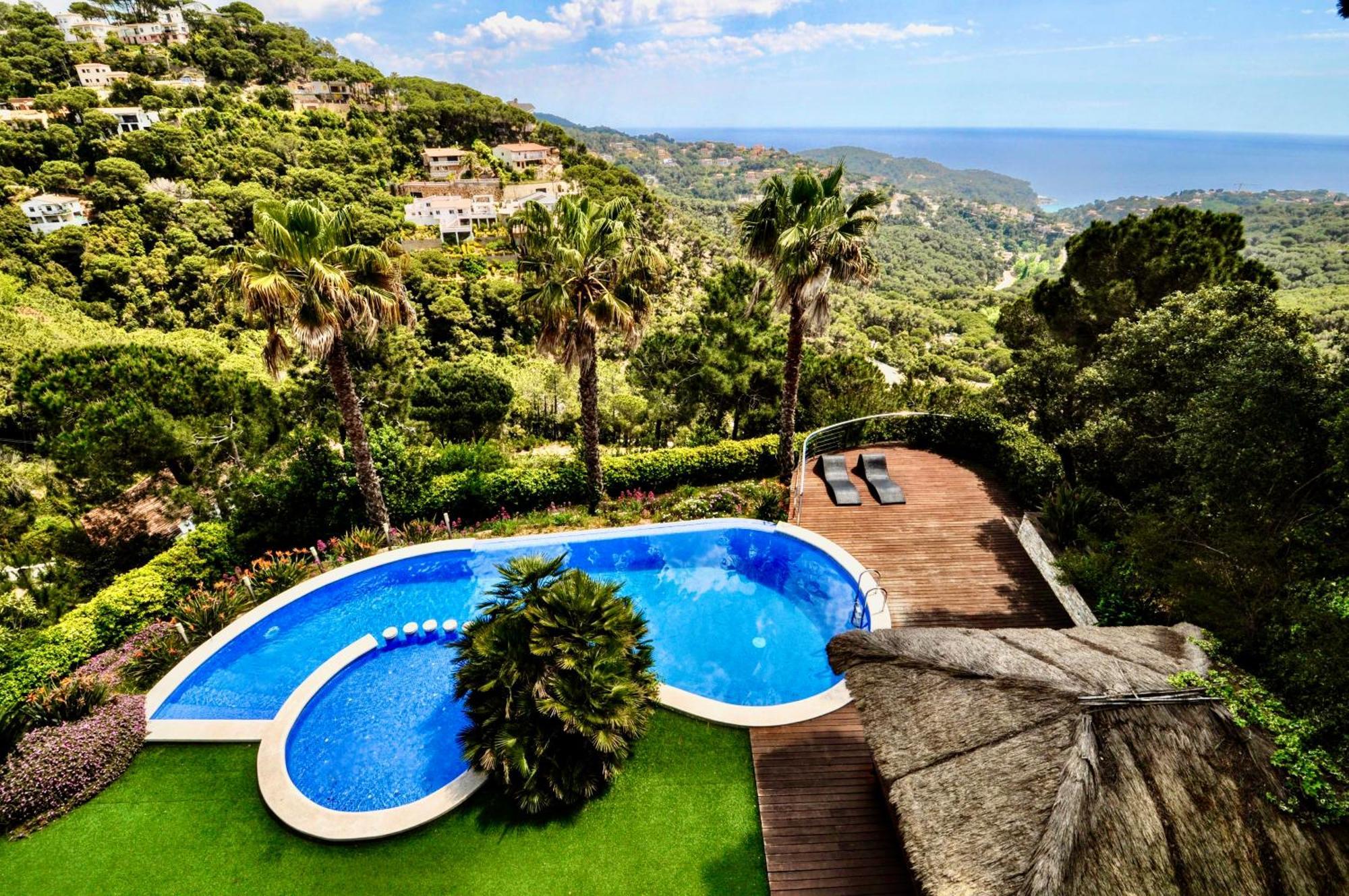 V&v Lloret- Luxury Villa