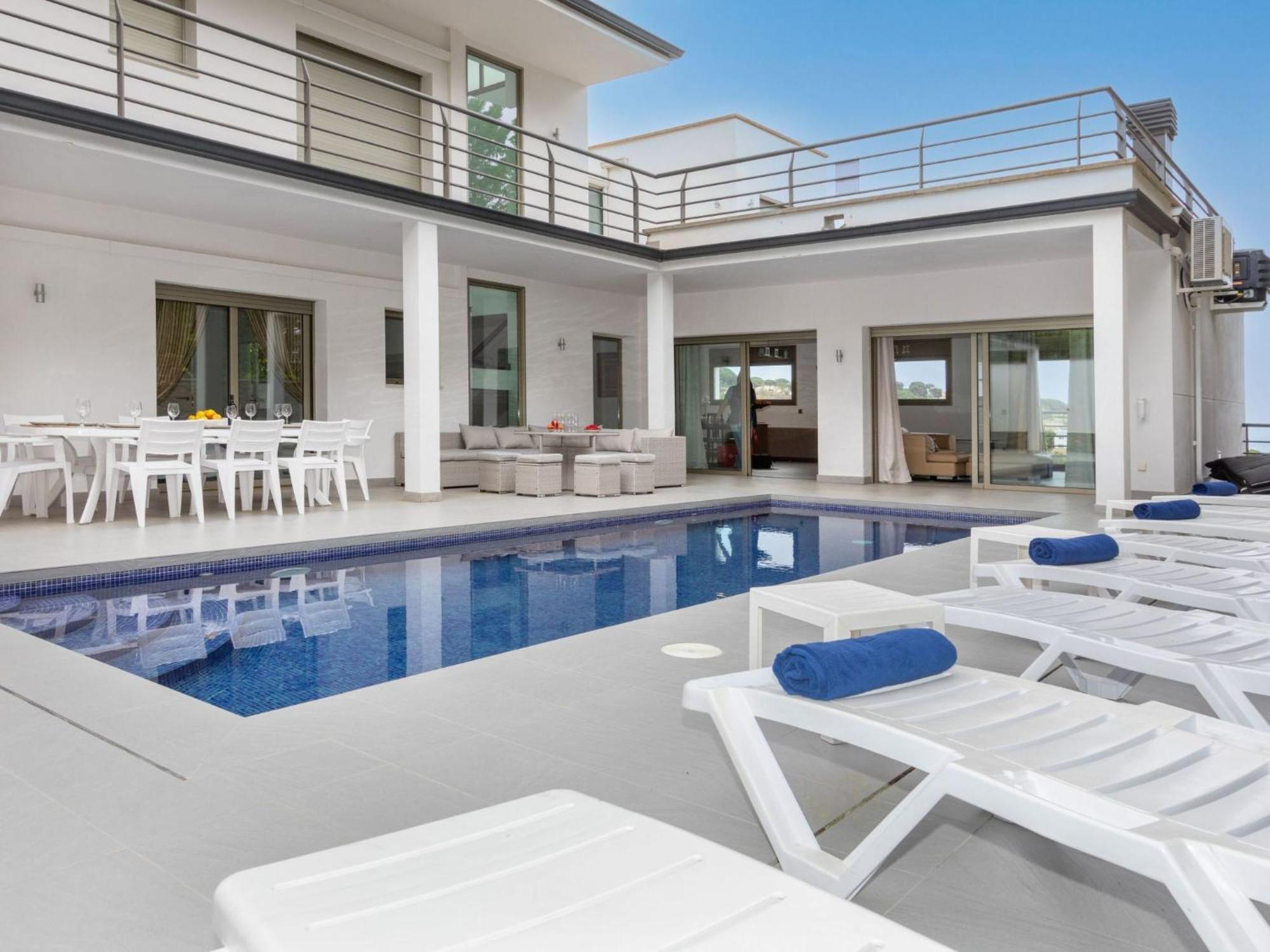Villa Palmbeach By Interhome Lloret de Mar