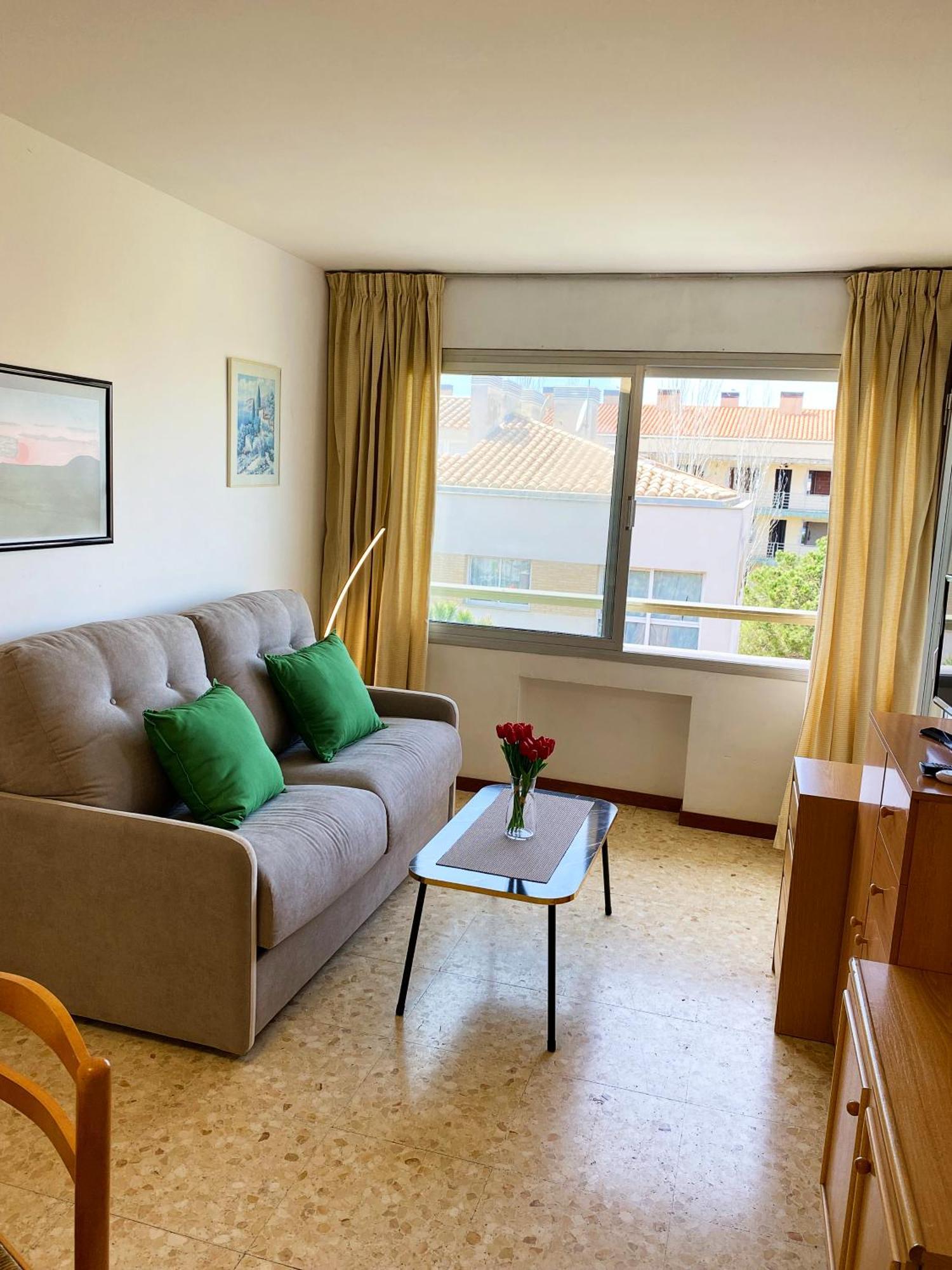 Con Piscina En La Playa De Fenals Appartement