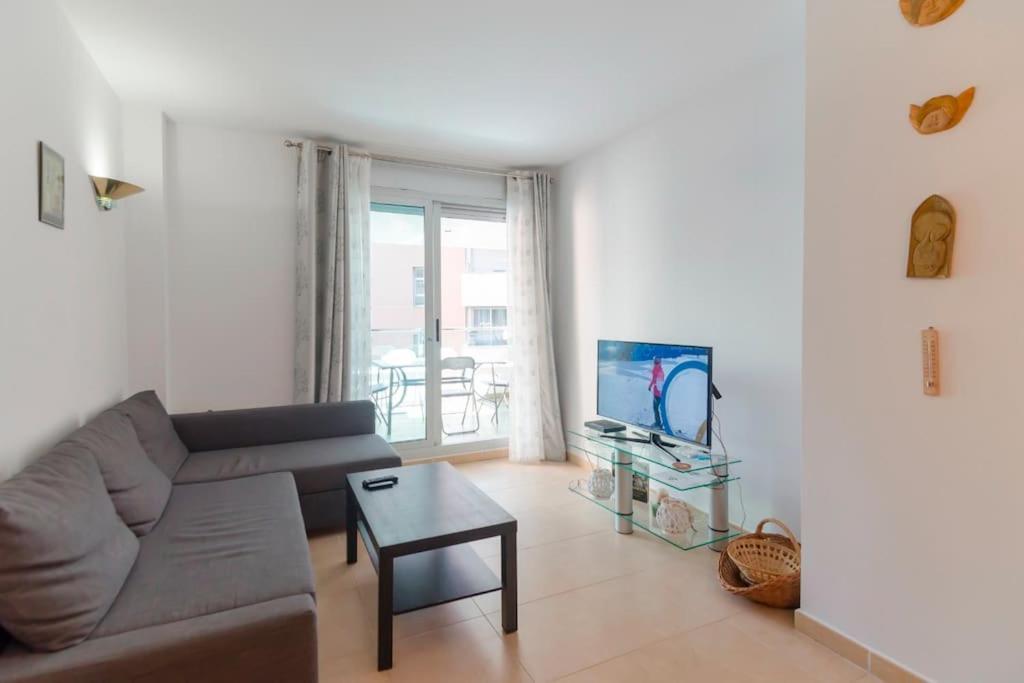 Apartamento Sa Boadella Con Piscina Y Garaje Close To The Lloret de Mar