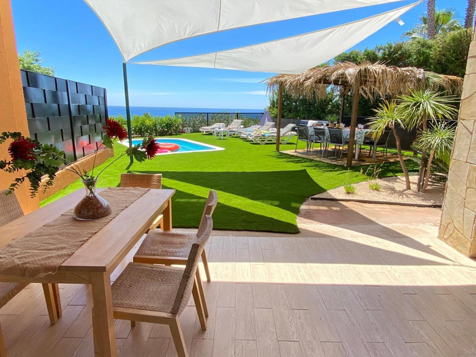 Apartment Duna House - With Views Of The