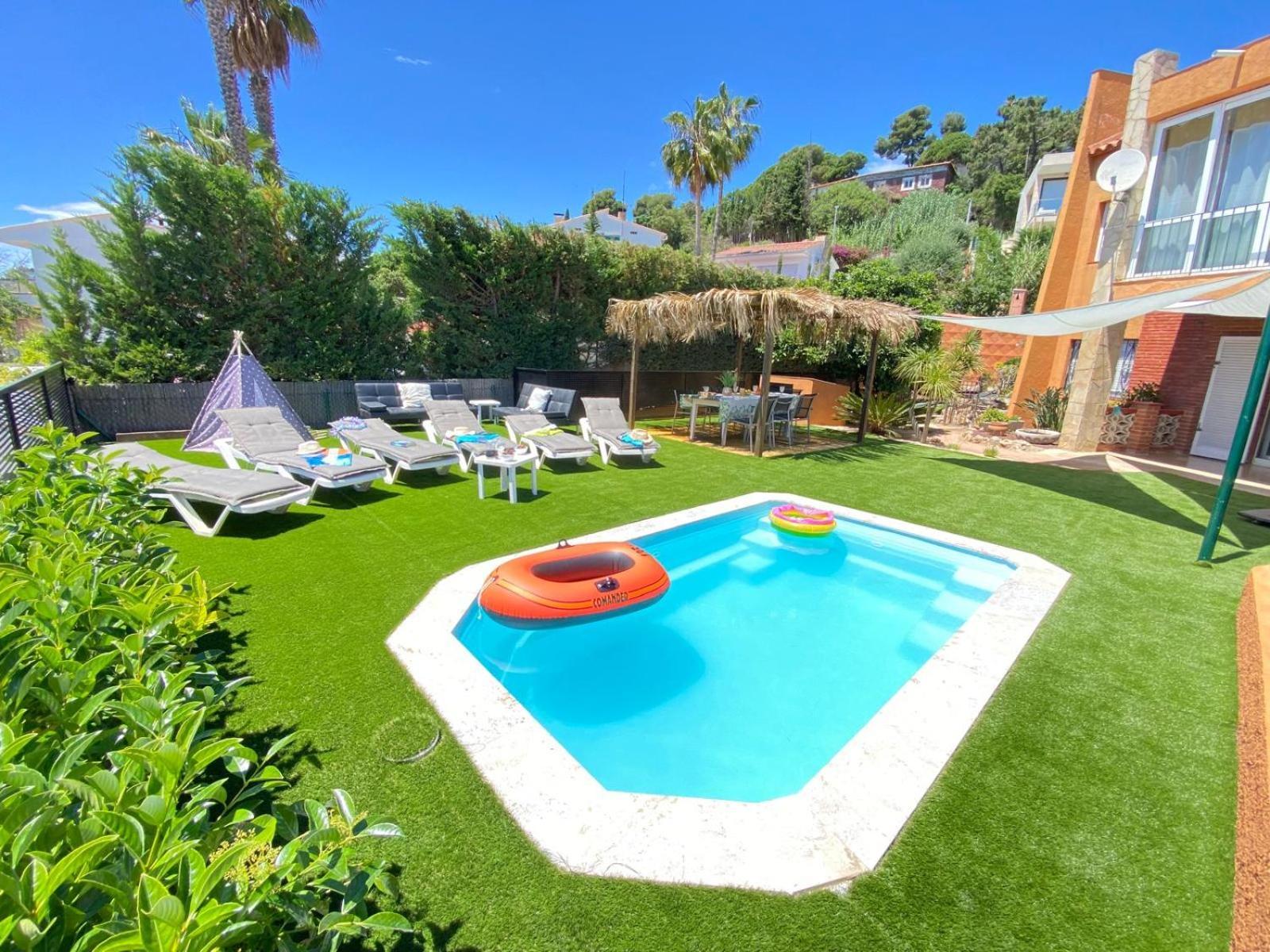 Duna House - With Views Of The
