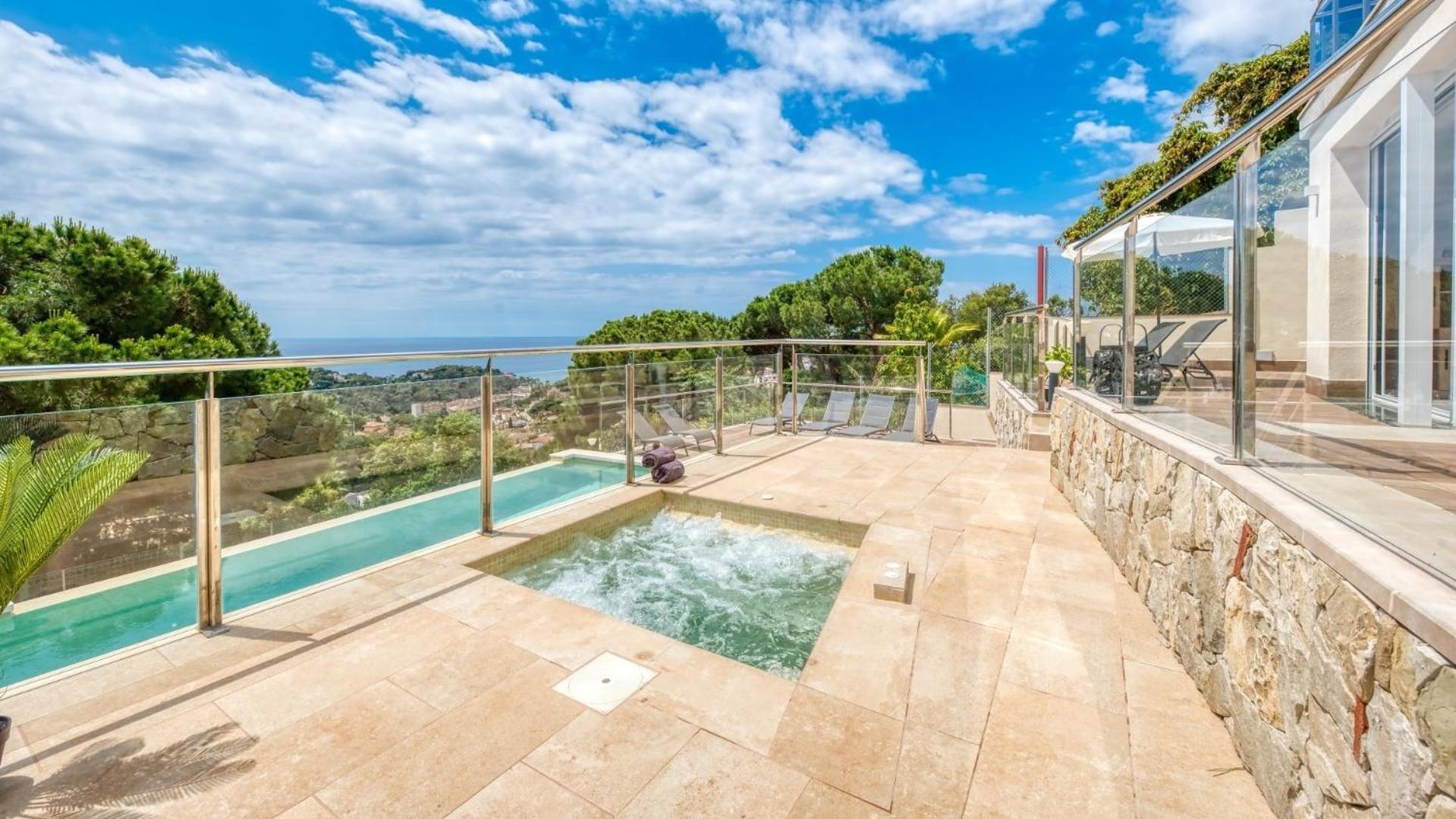 Costacabana - Bellavista Villa