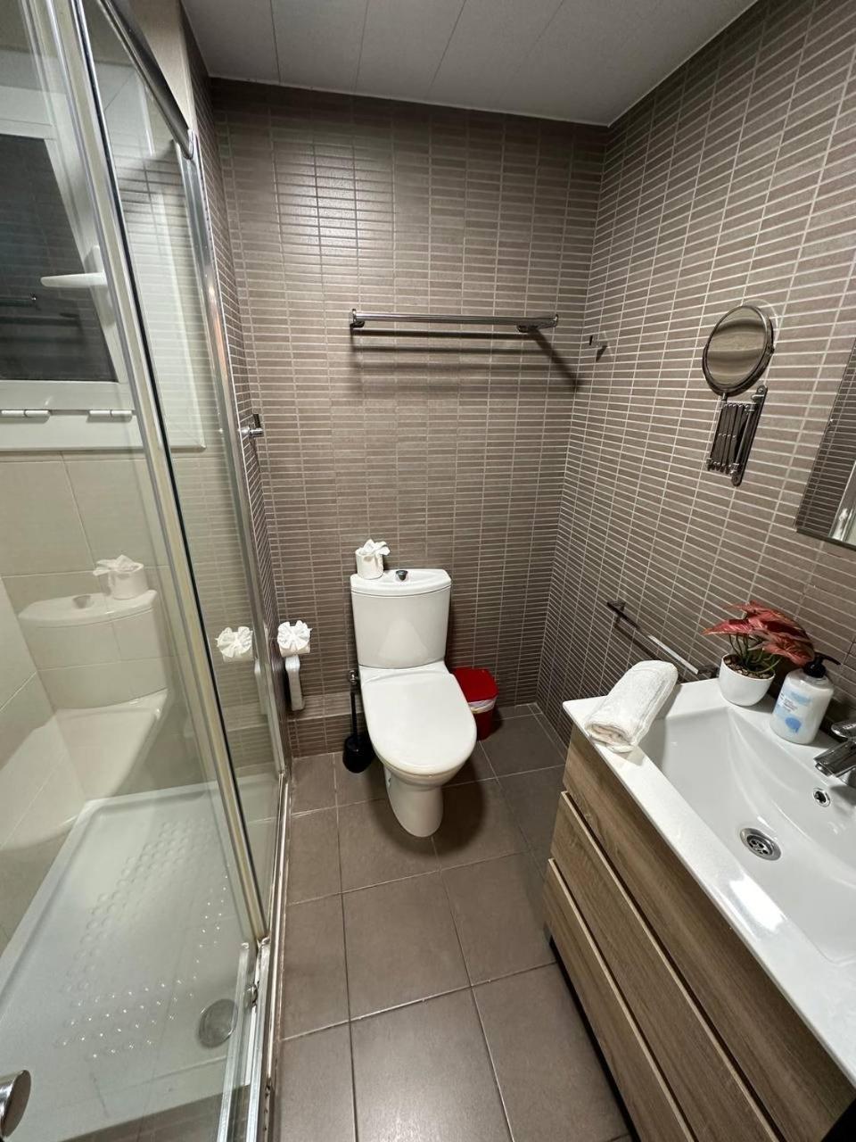 Apartment Trimaran *