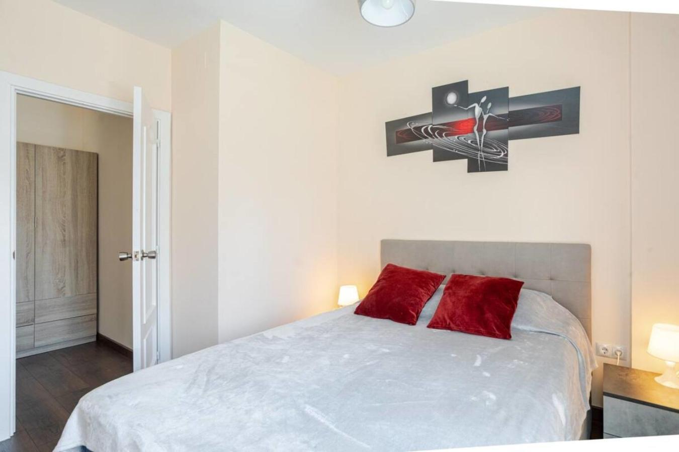 Ideal Family Retreat 5 Minutes From Fenals Apartment Lloret de Mar