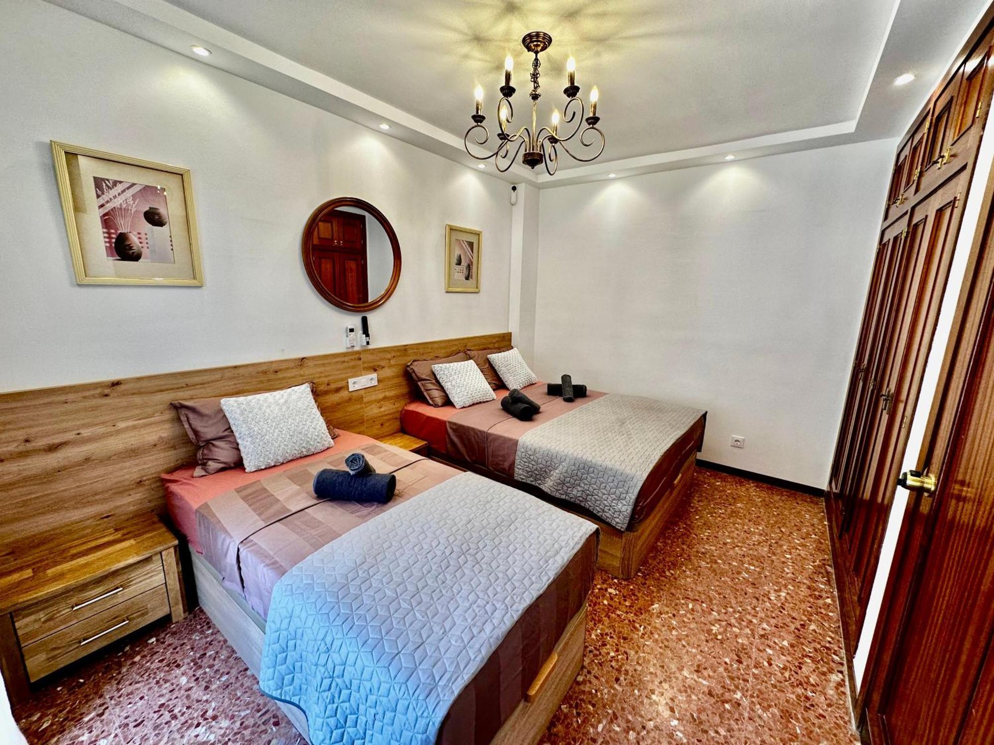 Apartment Newly Renovated Apartment, 6 Mins To The Lloret de Mar
