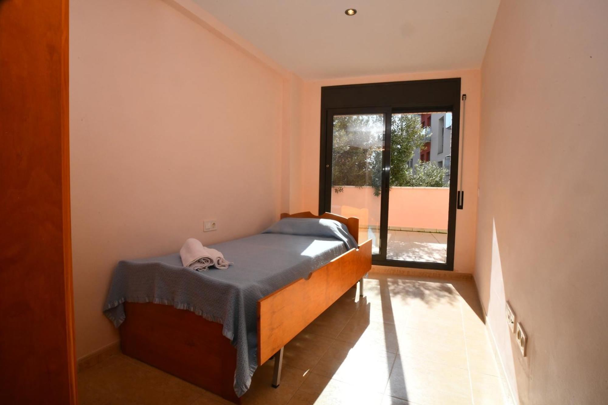 Equipped With Sea Views *