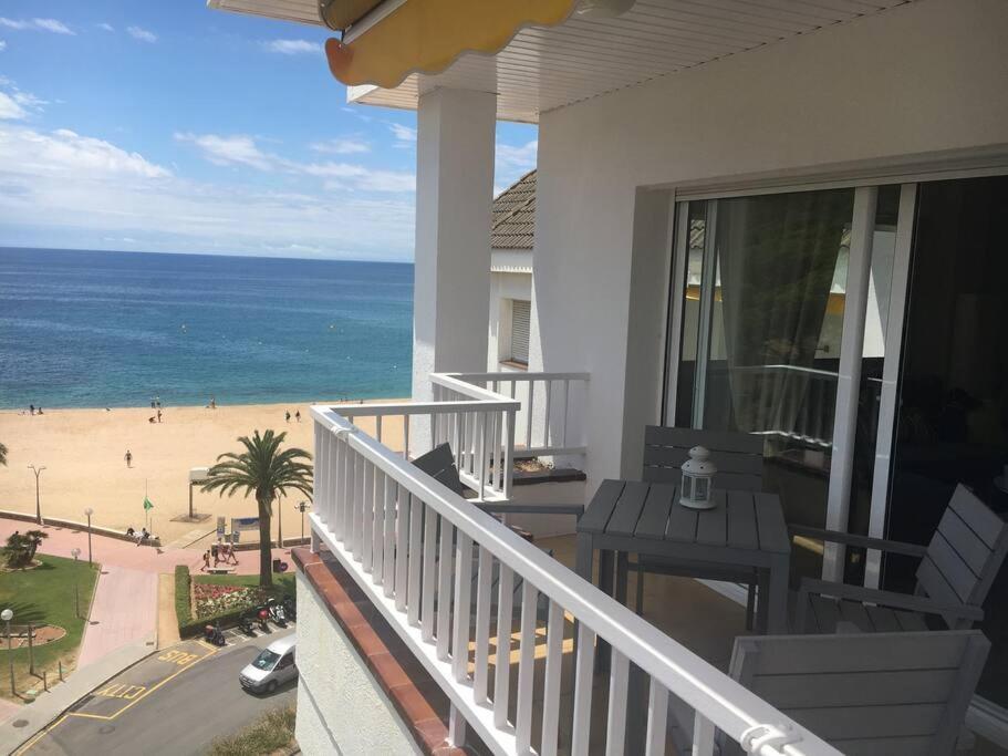 Seahomes Vacations - Seafront Fenals With Pkg * Lloret de Mar