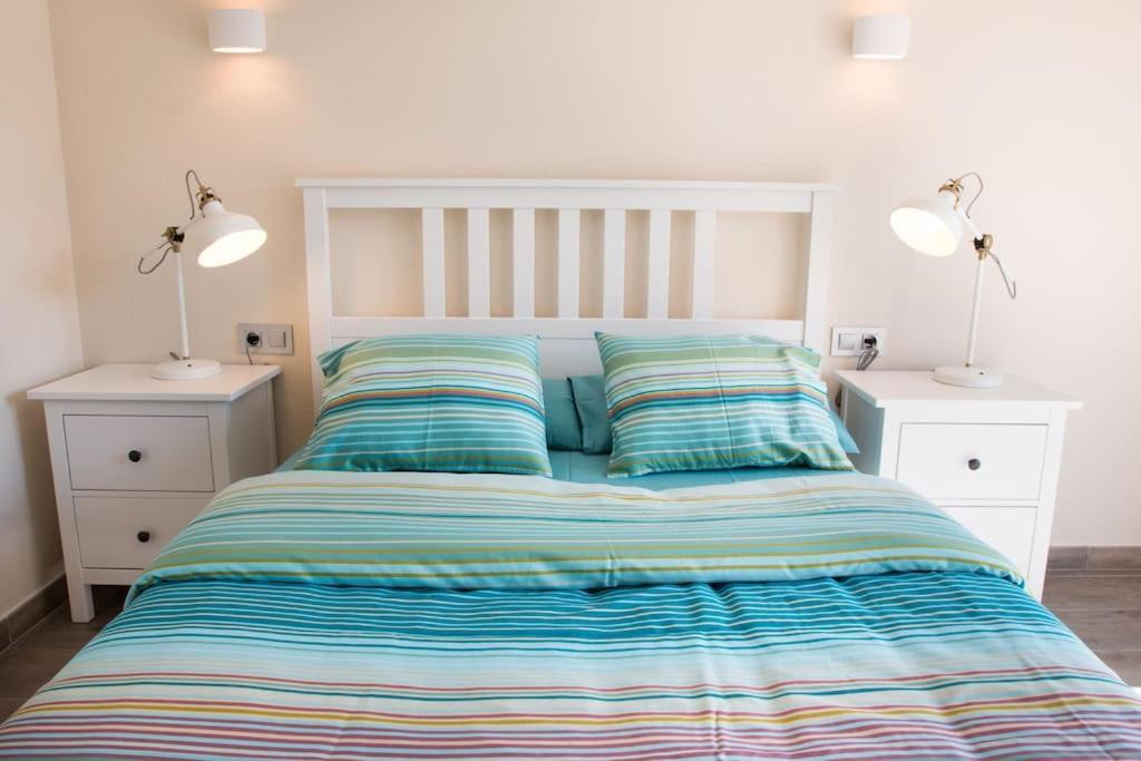 Apartamento Seahomes Vacations - Seafront Fenals With Pkg *