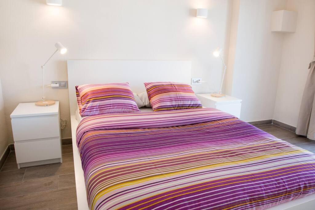 Apartamento Seahomes Vacations - Seafront Fenals With Pkg *