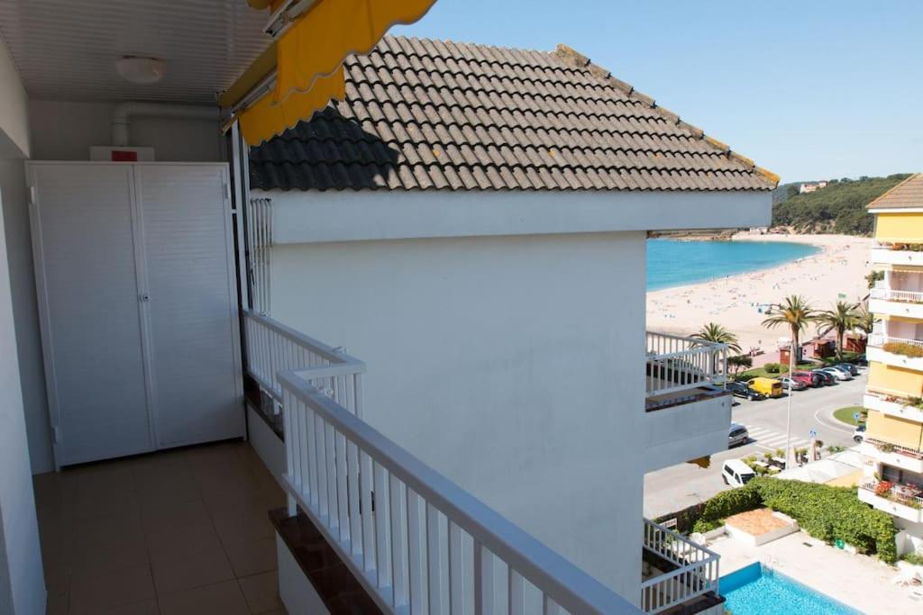 Seahomes Vacations - Seafront Fenals With Pkg Lloret de Mar