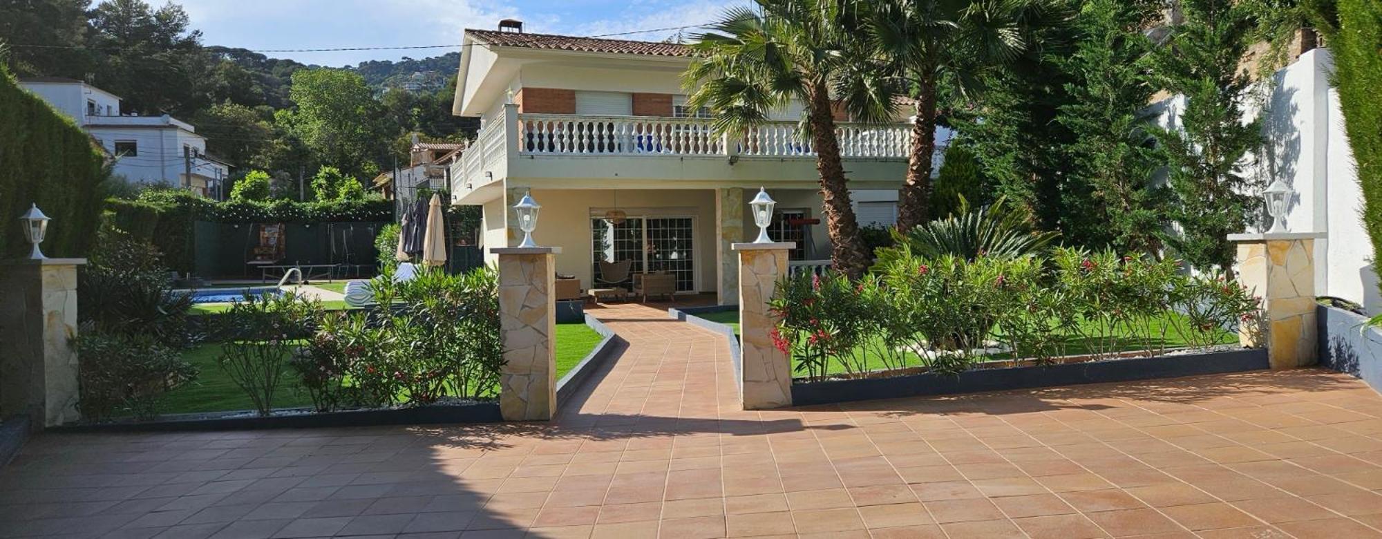 Ainara Luxury Villa Lloret de Mar