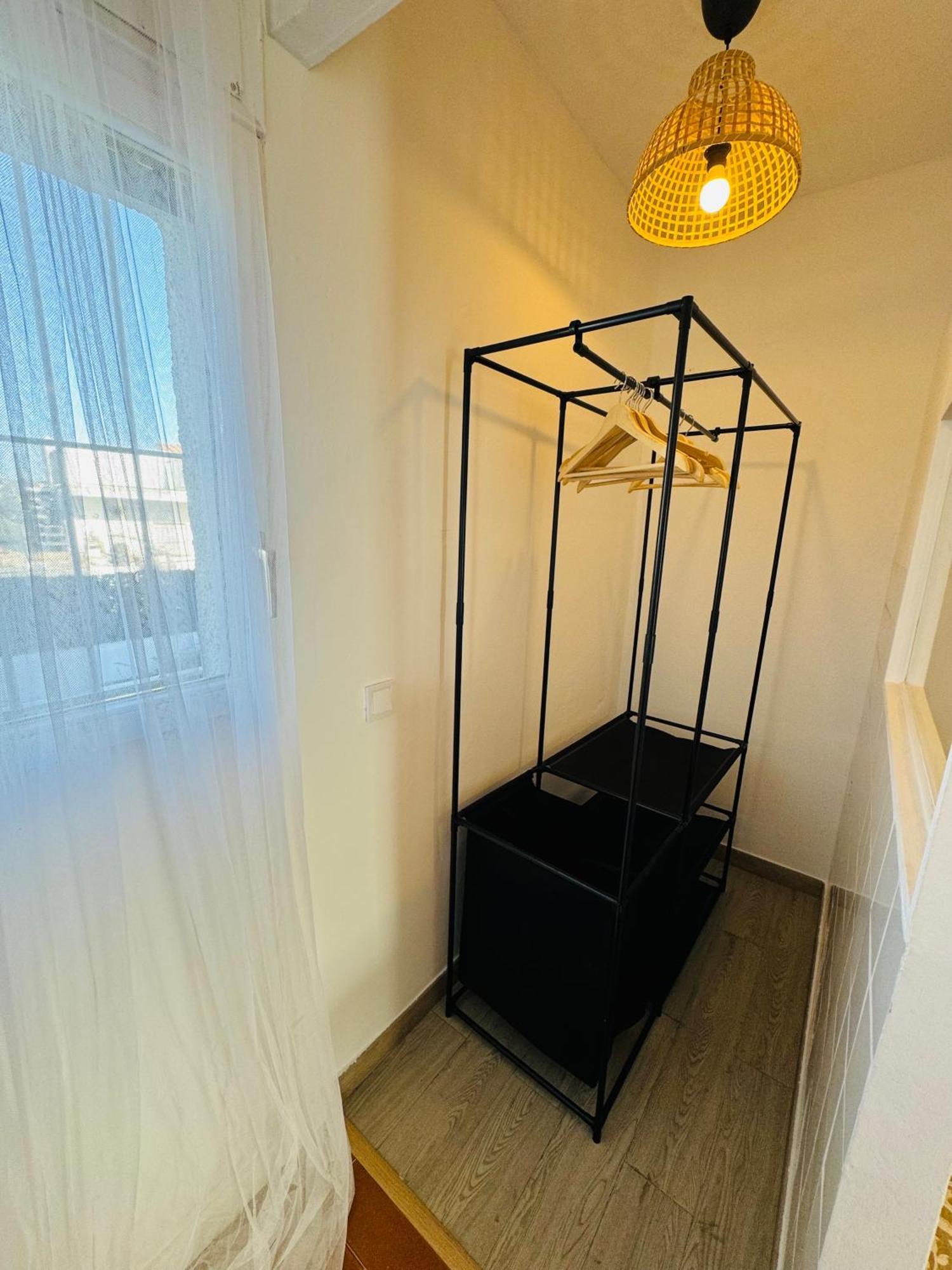 Exclusiva Casa Con Vistas Despejadas Al Mar Y Piscina Privada *