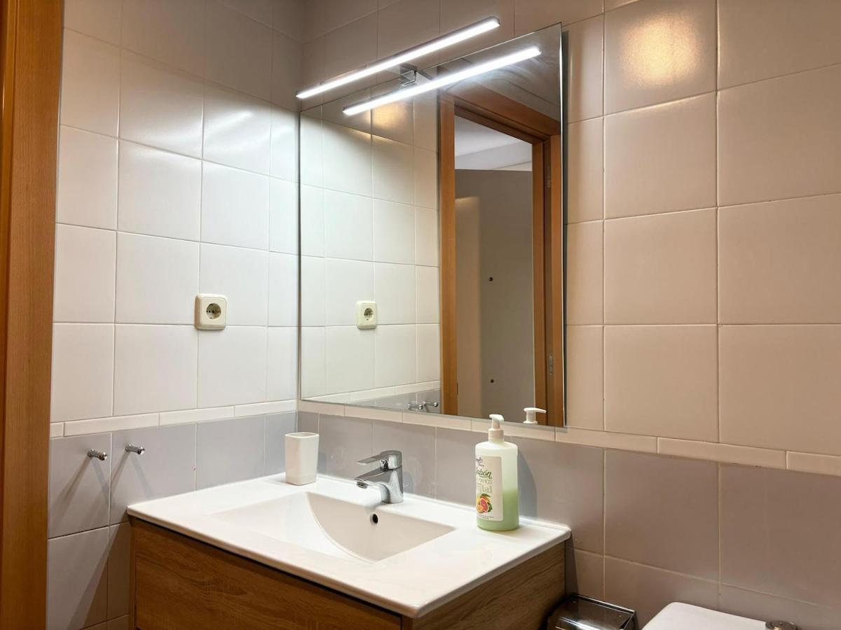 Apartment Flores - Familias - Parejas - Parking - Piscina *
