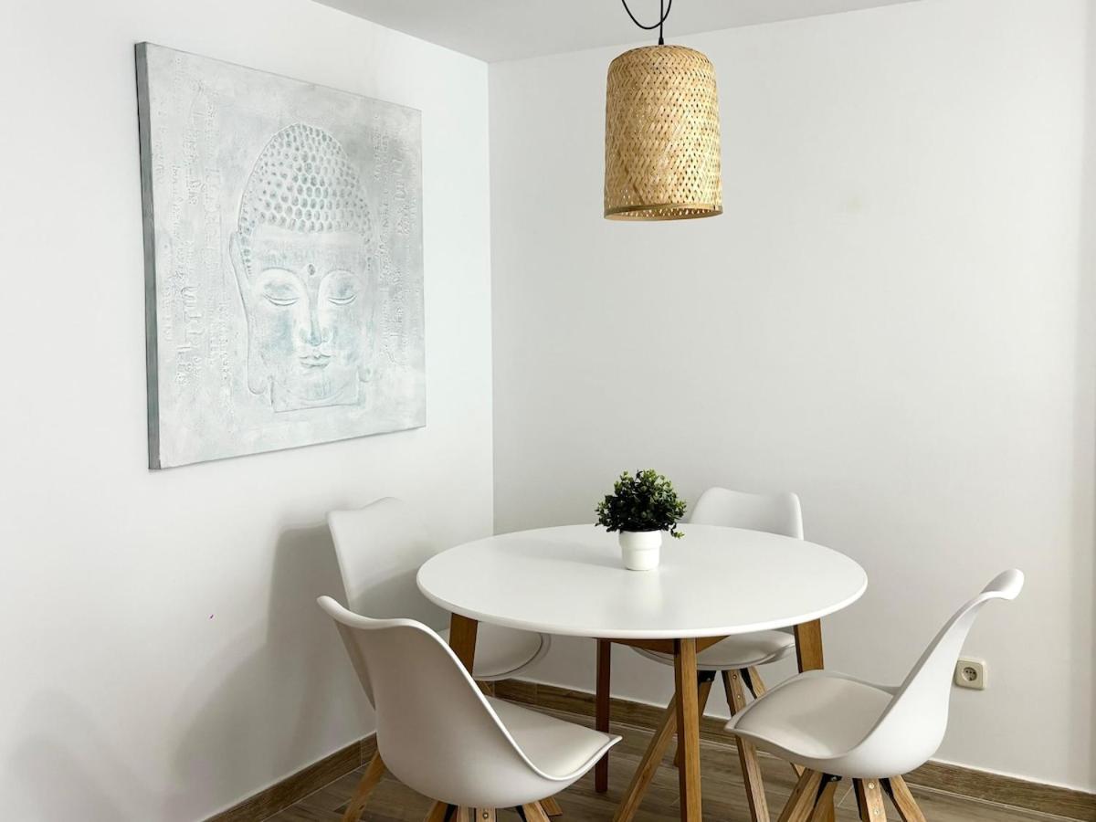 Apartment Flores - Familias - Parejas - Parking - Piscina *