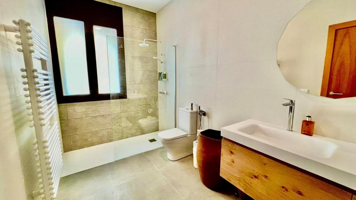 V&v Lloret- Marie Luxury House With Air Conditioning Villa Lloret de Mar