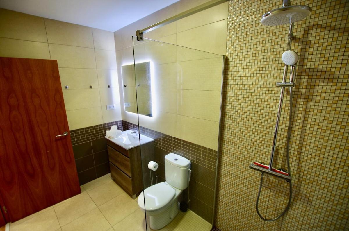 V&v Lloret- Marie Luxury House With Air Conditioning Villa