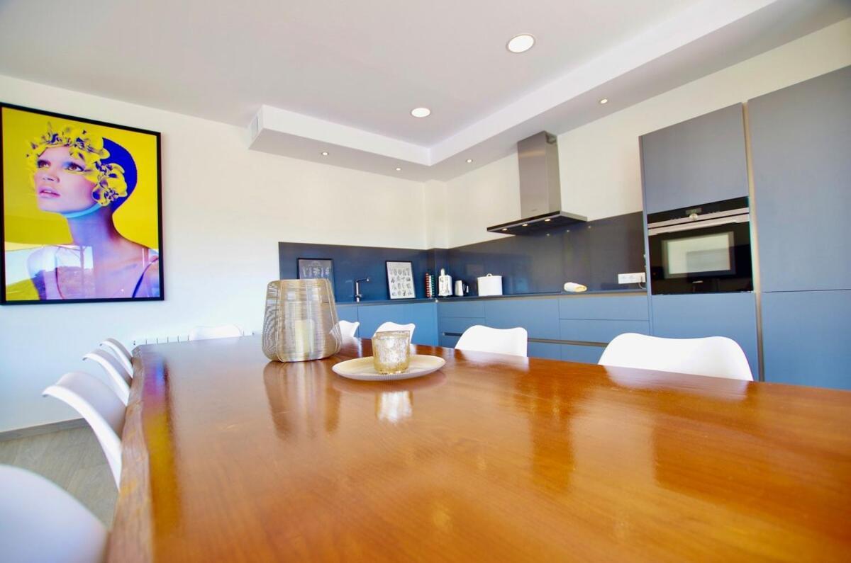 Villa V&v Lloret- Marie Luxury House With Air Conditioning