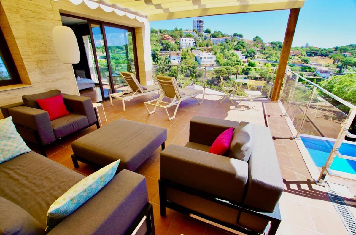 V&v Lloret- Marie Luxury House With Air Conditioning Villa *