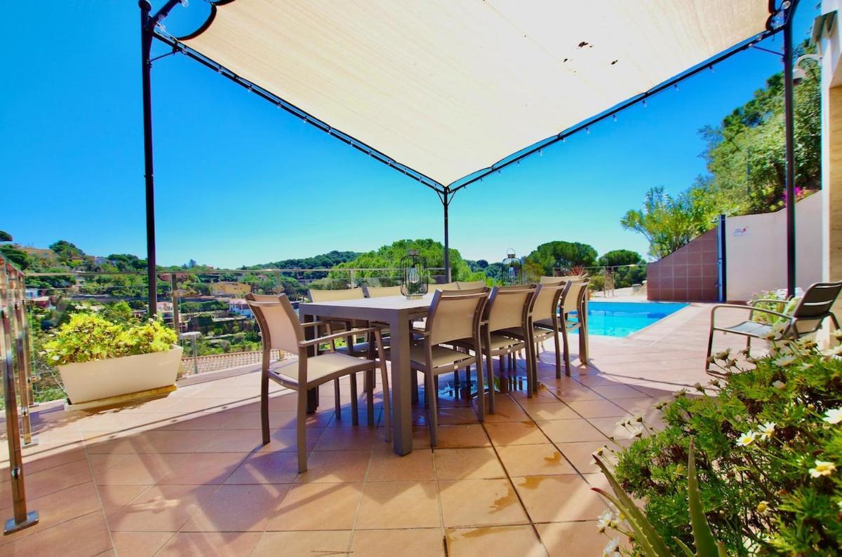 V&v Lloret- Marie Luxury House With Air Conditioning Villa *