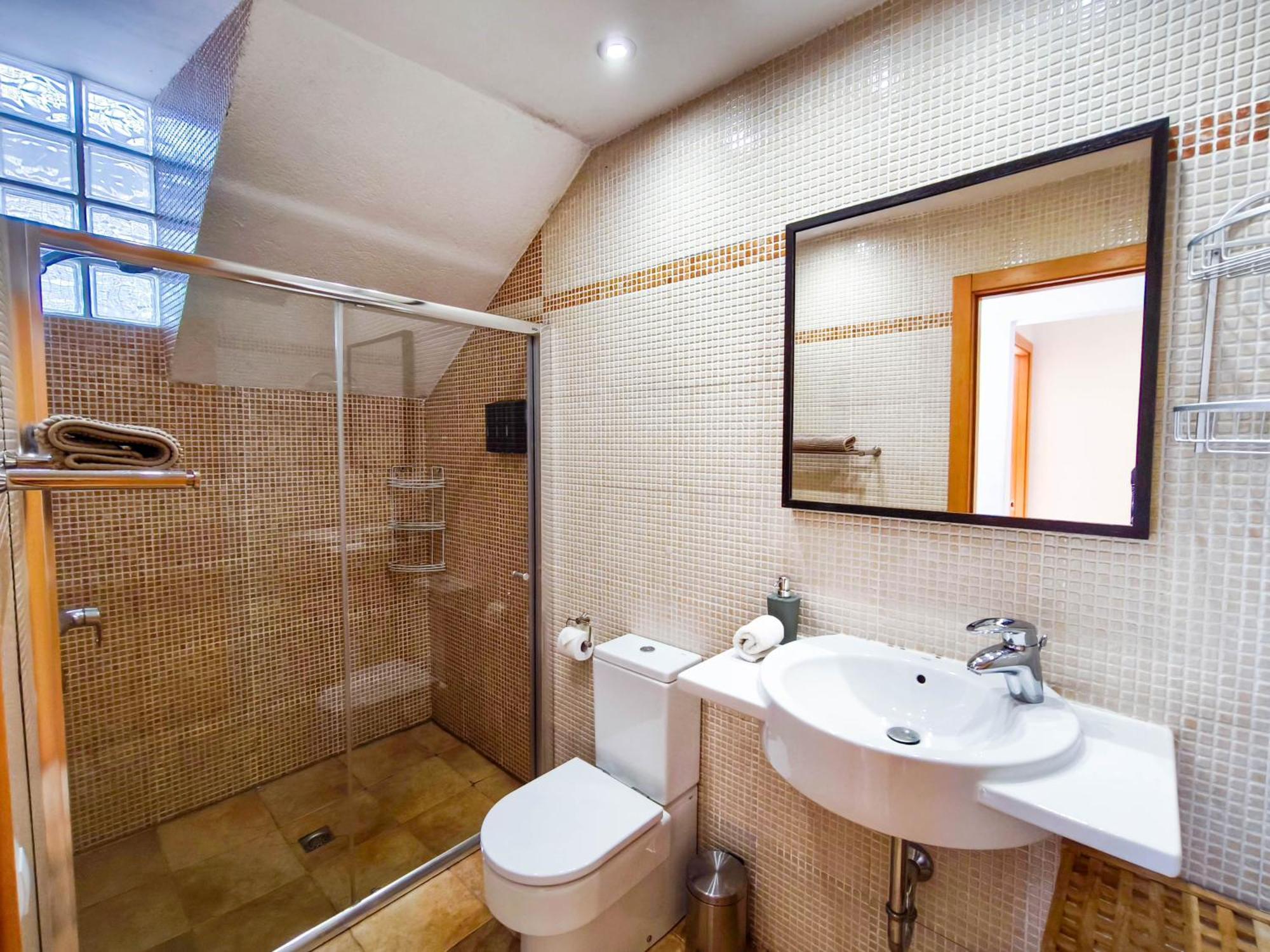 Appartement Pinzon, Gezellige Familievilla Met Groot Zwembad.