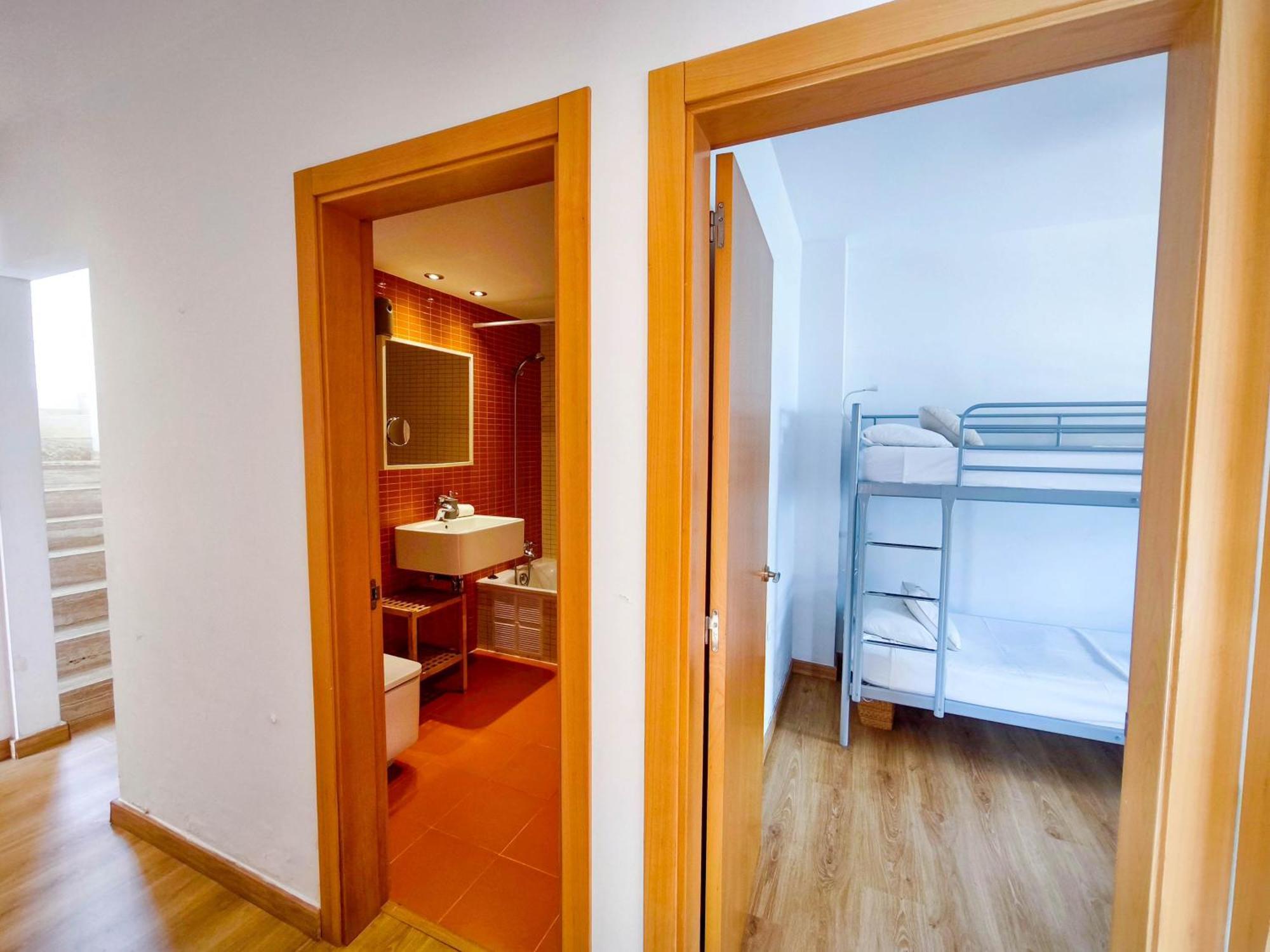 Appartement Pinzon, Gezellige Familievilla Met Groot Zwembad. *