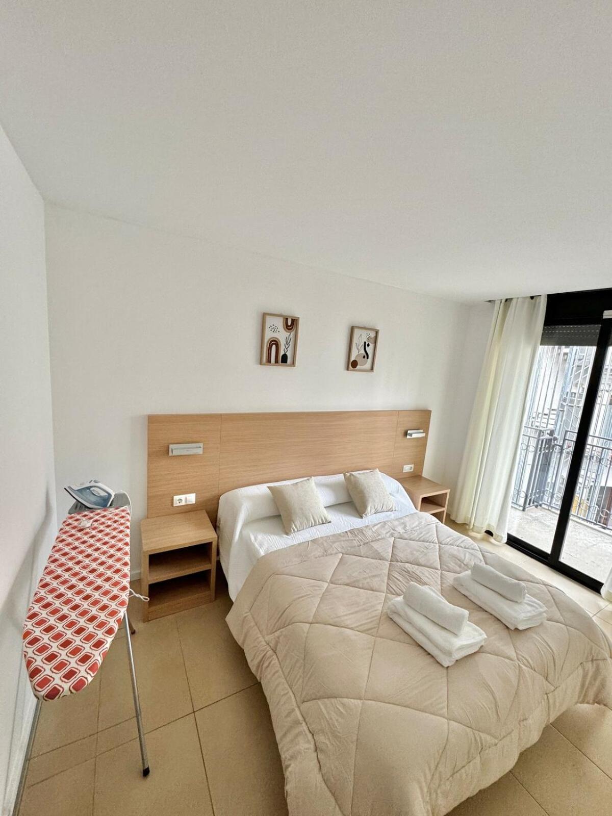 Cozy With Swimming Pool Apartment