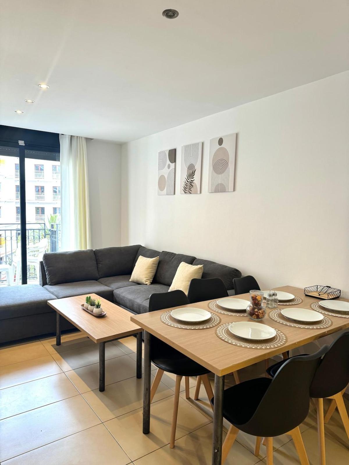 Cozy With Swimming Pool Apartment Lloret de Mar