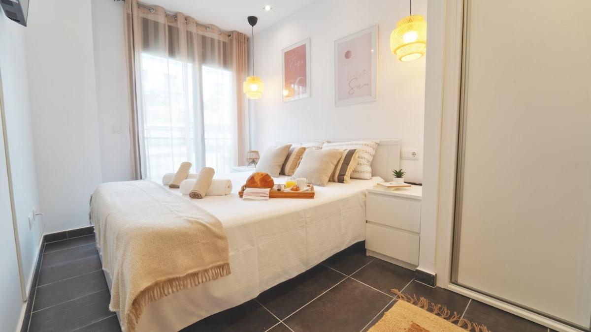 Seahomes Vacations - Beachside With Pool Appartement Lloret de Mar