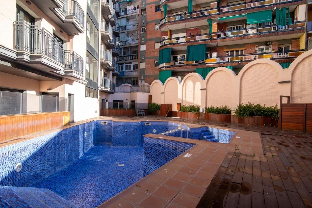 Piso Con Piscina En El Centro De Apartment *