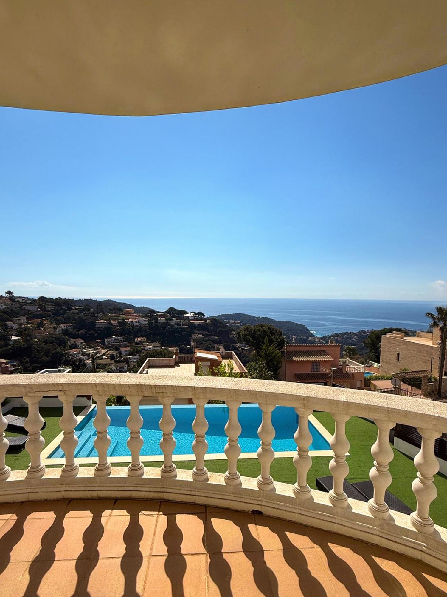 Villa Irene - Luxury Coastal Retreat Villa *