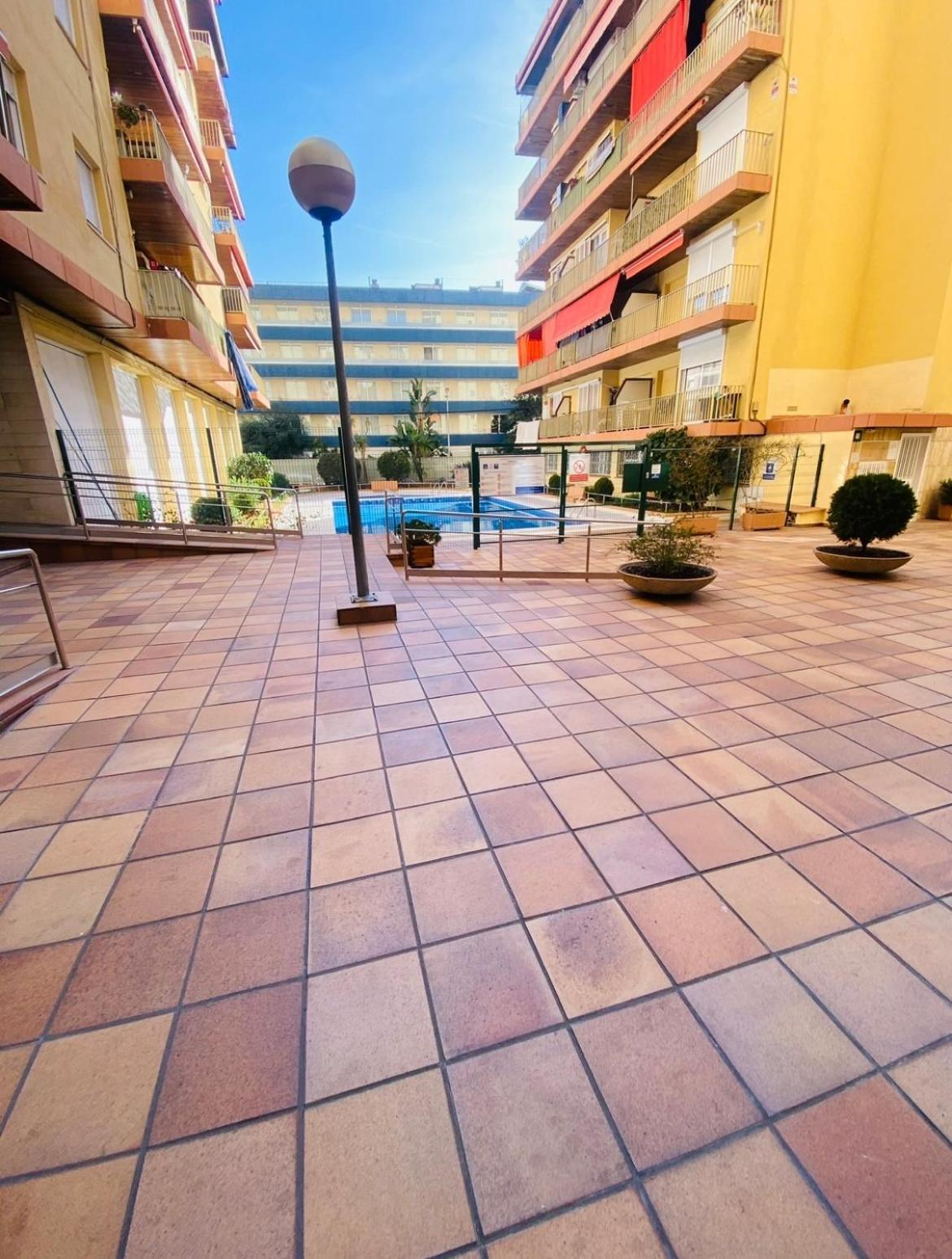 Piso Shic De Playa Fenals Con Terraza Y Piscina Lloret de Mar