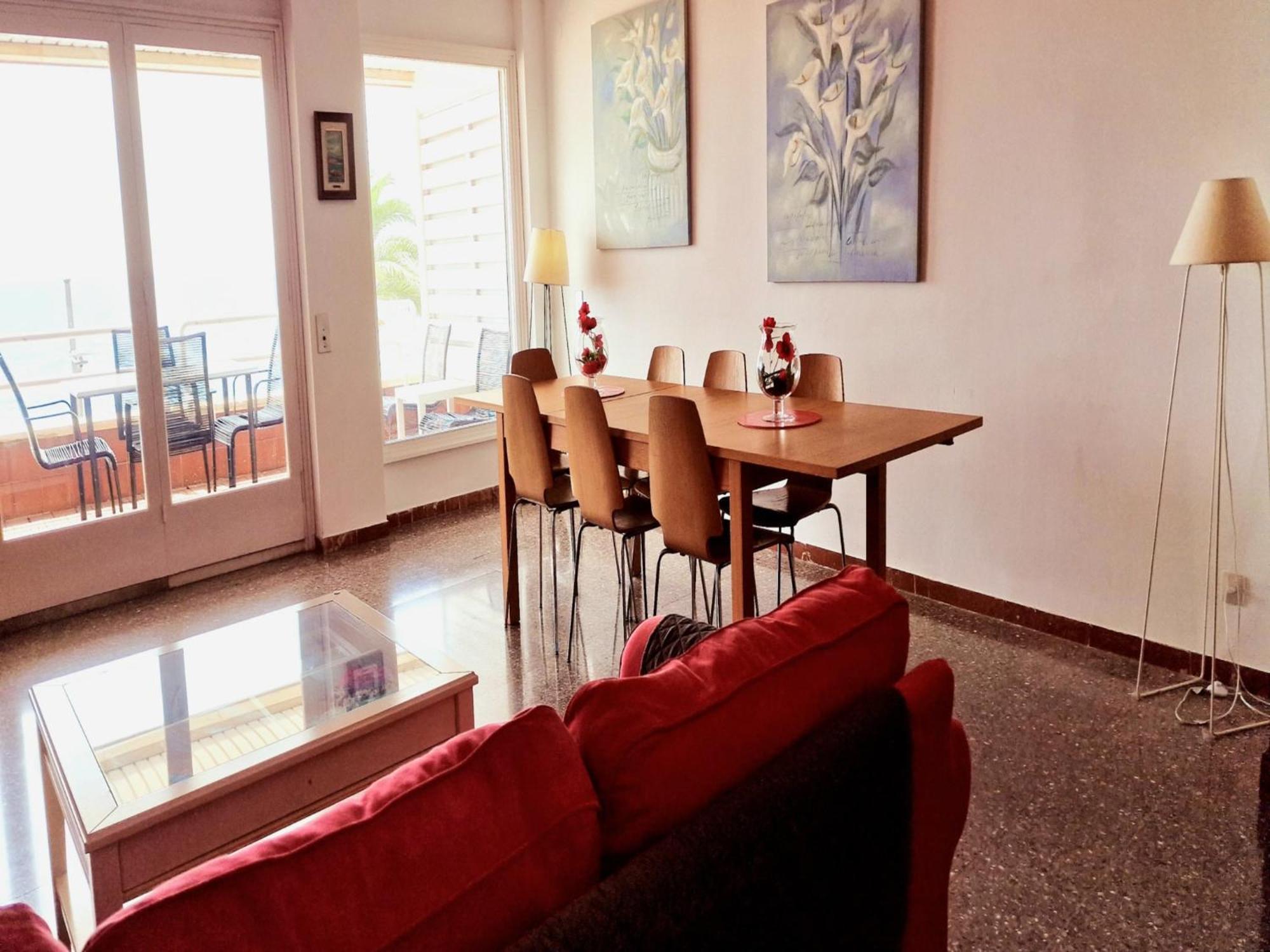 Vivalidays Rosalia - - Costa Apartment Lloret de Mar