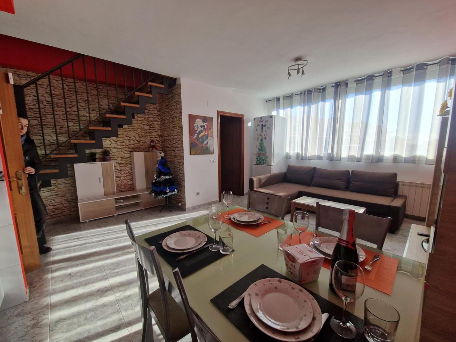 Un Atico Duplex Con Terraza Grande Al Lado Del Mar Apartment