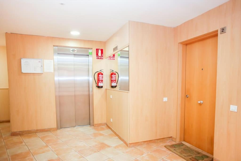 Al47 Spacious Near Fenals Apartamento