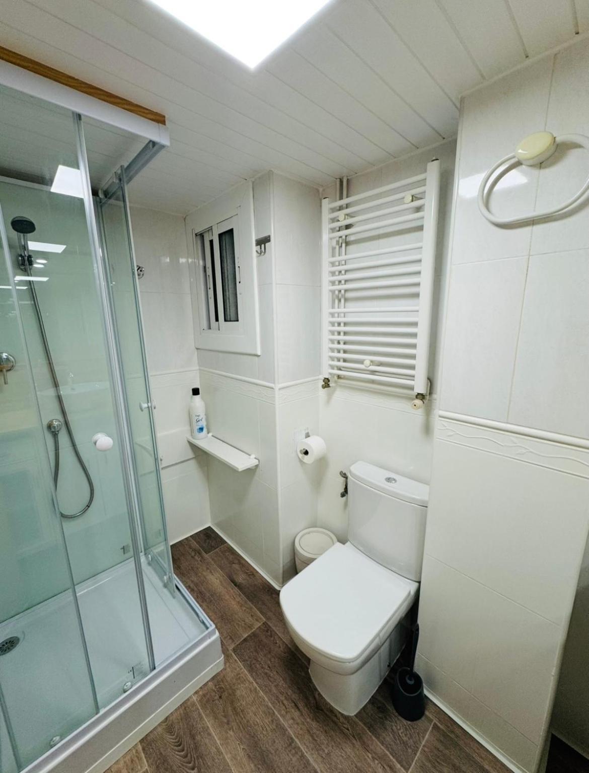 Apartment Piso Shic De Playa Fenals Con Terraza Y Piscina
