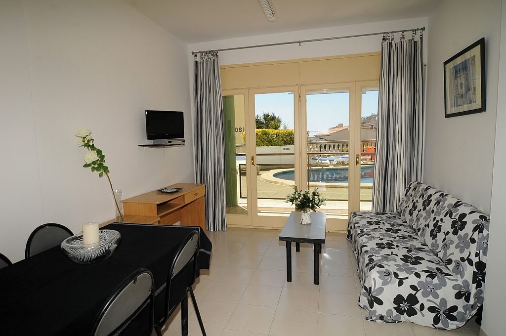 Ar Melrose Place Apartment *