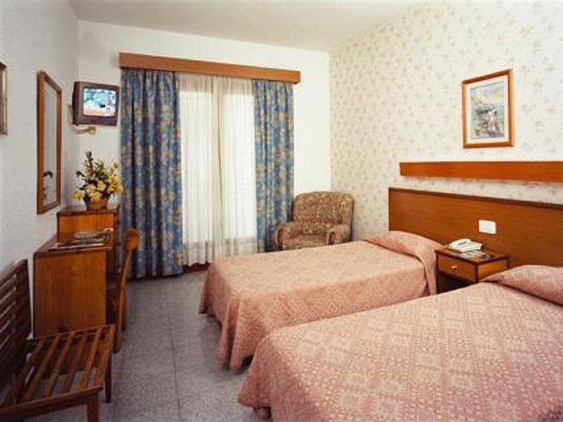 Alegria San Juan Park Hotel 2*