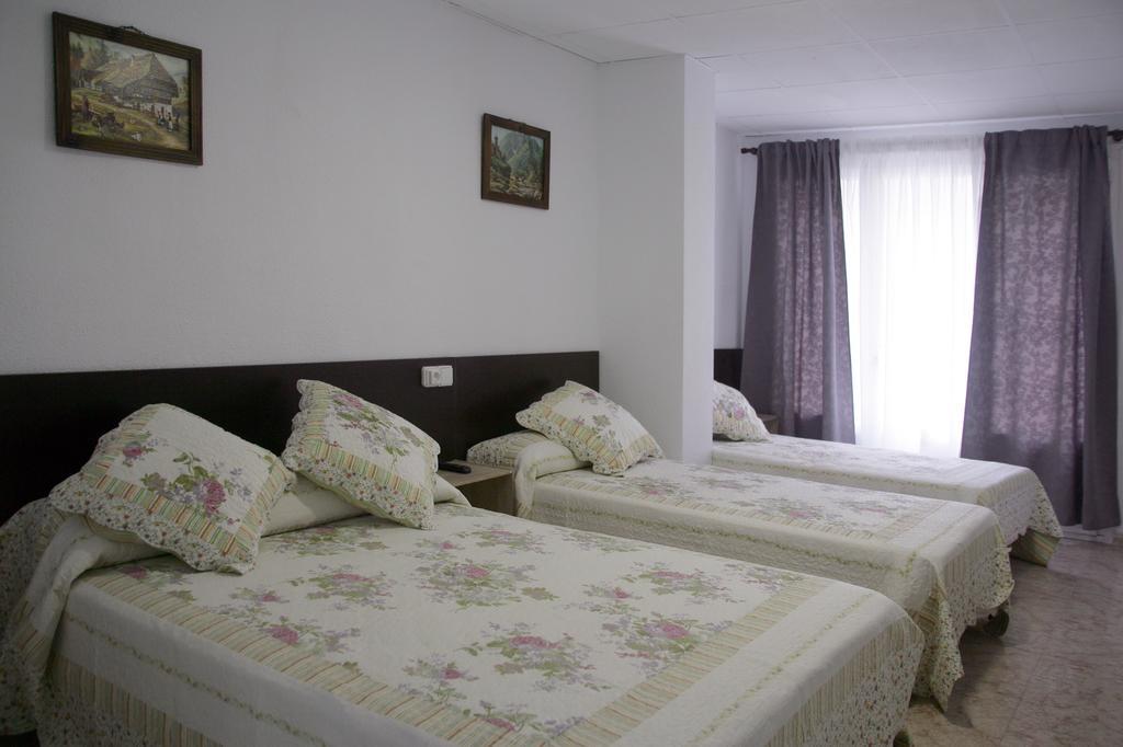 Guest house Playa Sol Costa Brava 2*