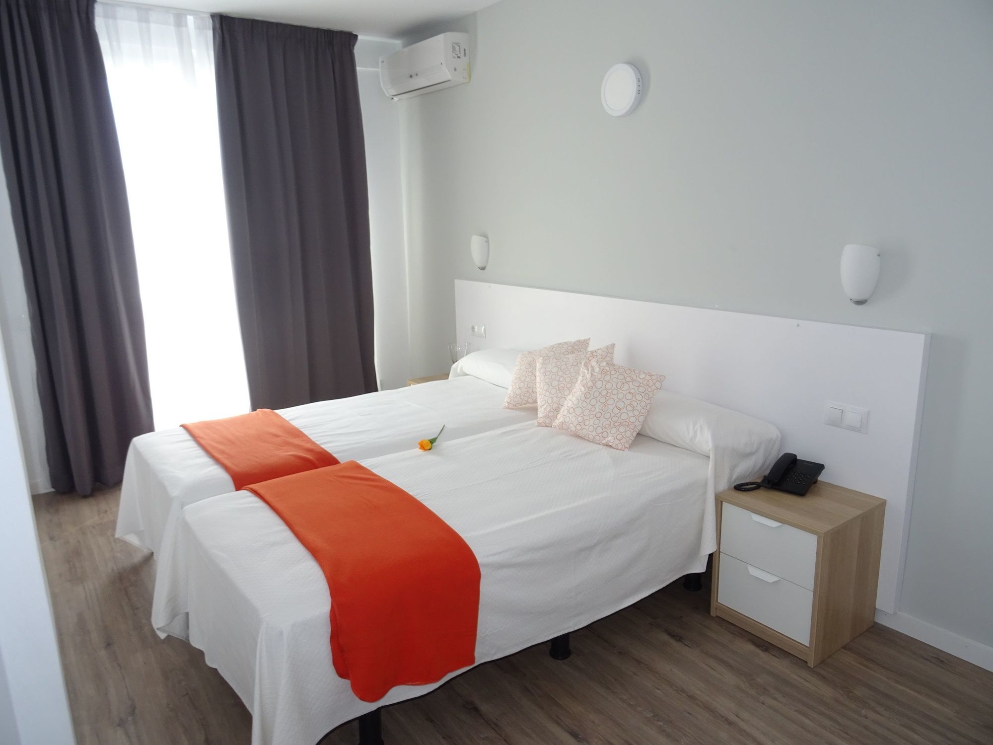 Hotel Victoria - Lloret 3*