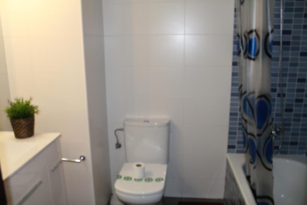 Apartment Piso Jover Mayores De 25 Anos !! *