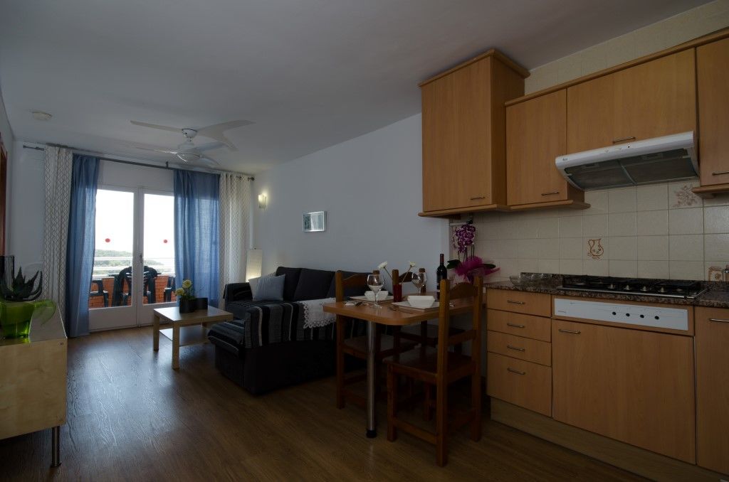 Apartahotel Els Llorers 2*