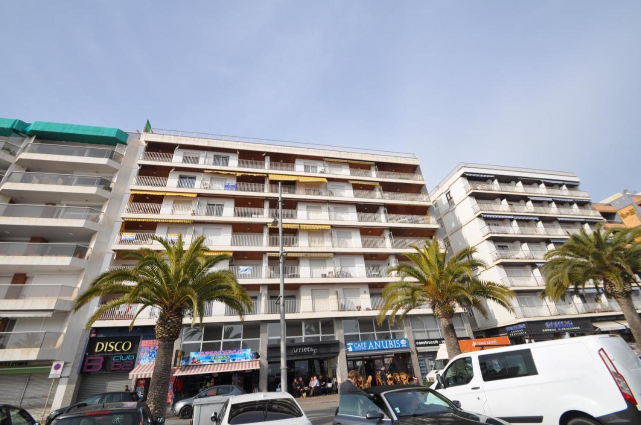 Penthouse -lloret Holiday Apartment