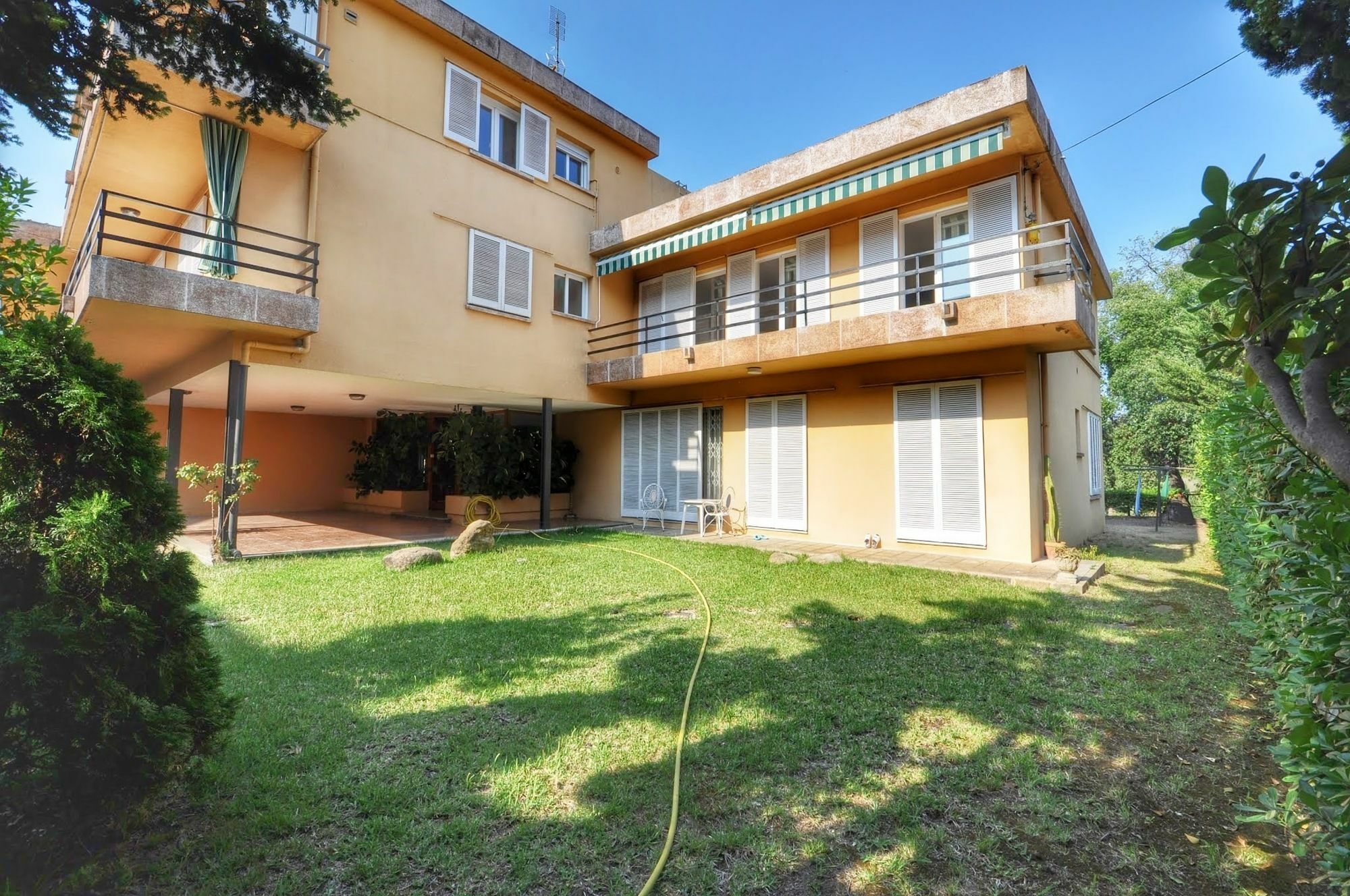 Big Caprabo Apartment