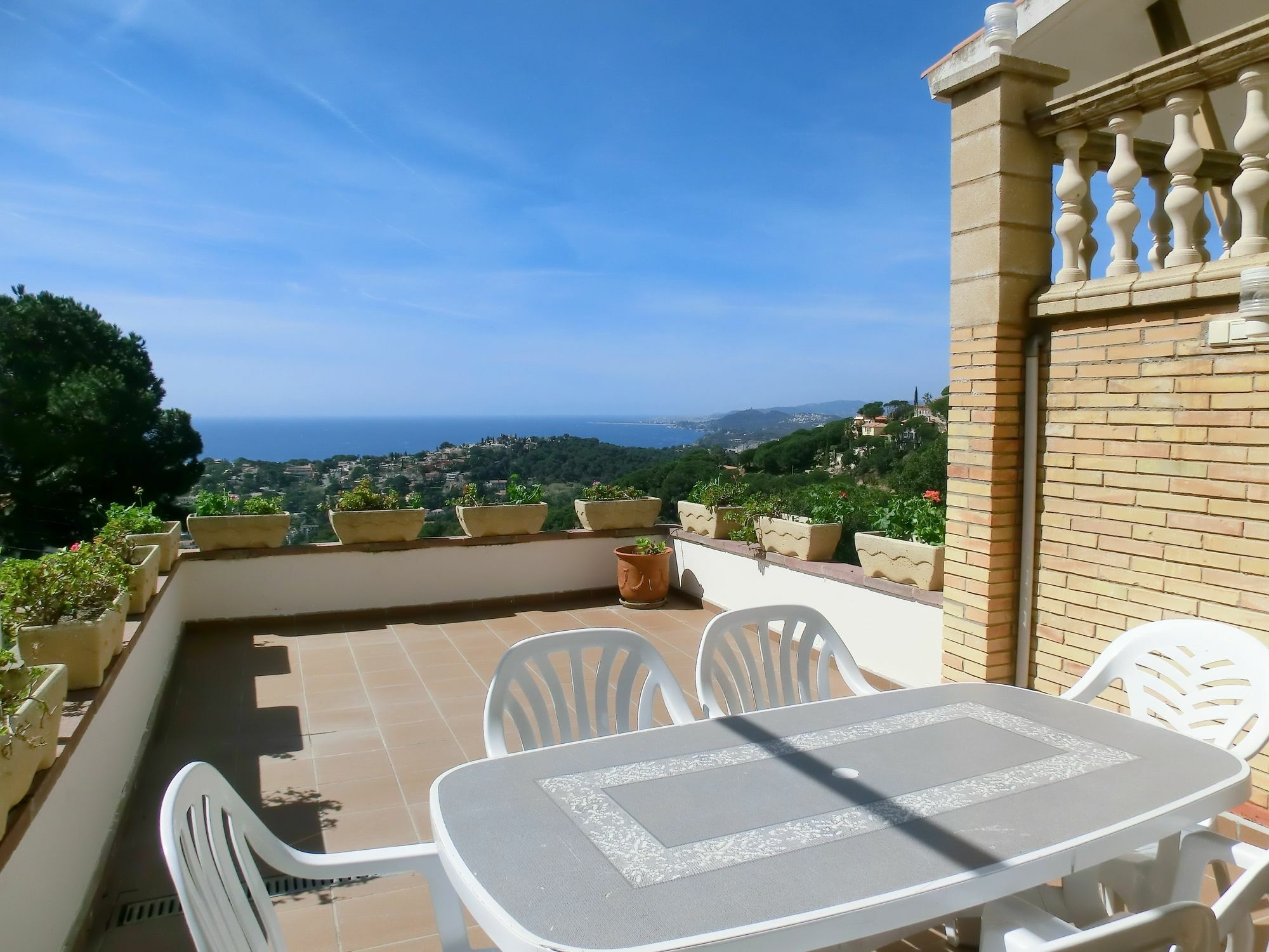 Vistamar Villa *