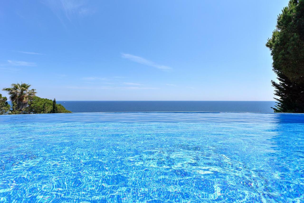 Al Lado Del Mar 