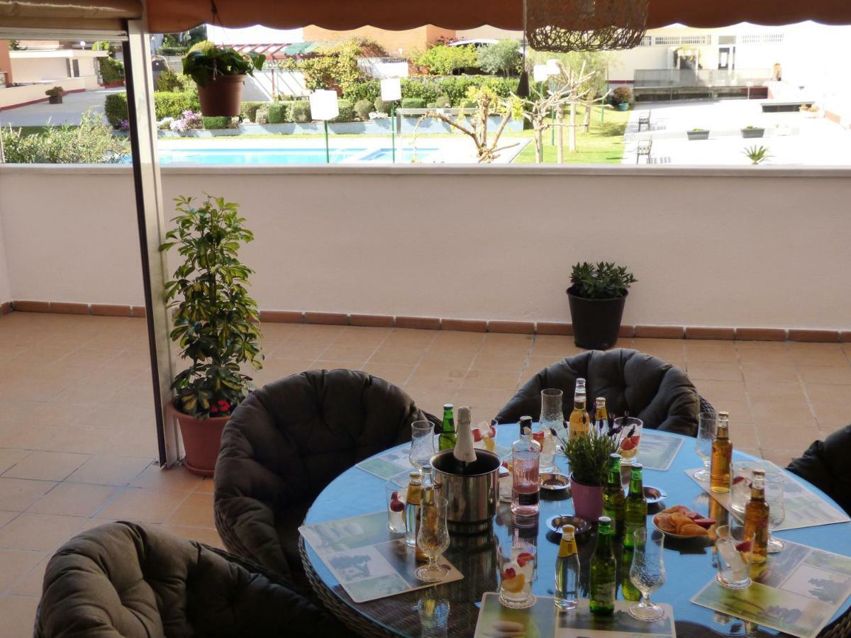 Nexthome Pool & Terrace Apartment *